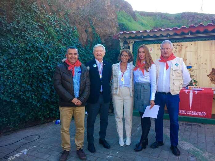 Álvaro Monzón, primero por la izquierda (Foto TA)